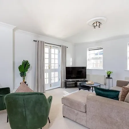 Apartment 3 Bed Duplex In - Sleeps 6
