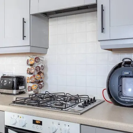 Apartment 3 Bed Duplex In - Sleeps 6