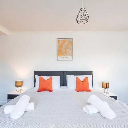 3 Bed Duplex In - Sleeps 6 York