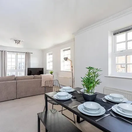 3 Bed Duplex In - Sleeps 6
